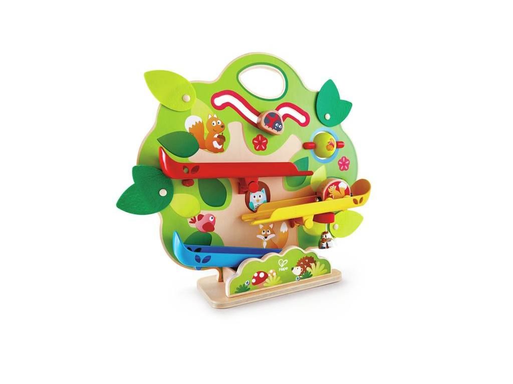 Hape Eichhörnchen-Nussbahn speelgoed. Houten speelgoed met gekleurde banen en figuren. Bevat het Hape-logo.