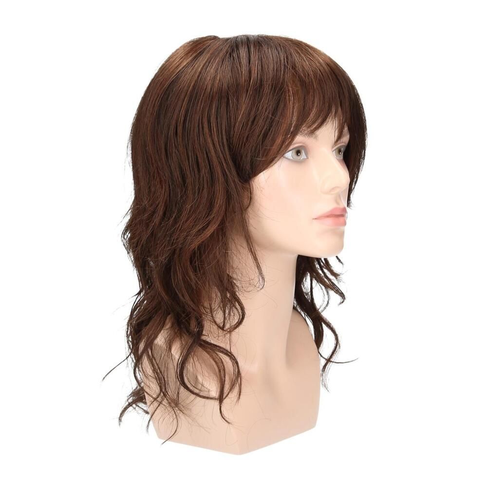 Perücke Estelle von trendhair, braun, mit Pony, auf einem Schaufensterkopf. Seitenansicht.