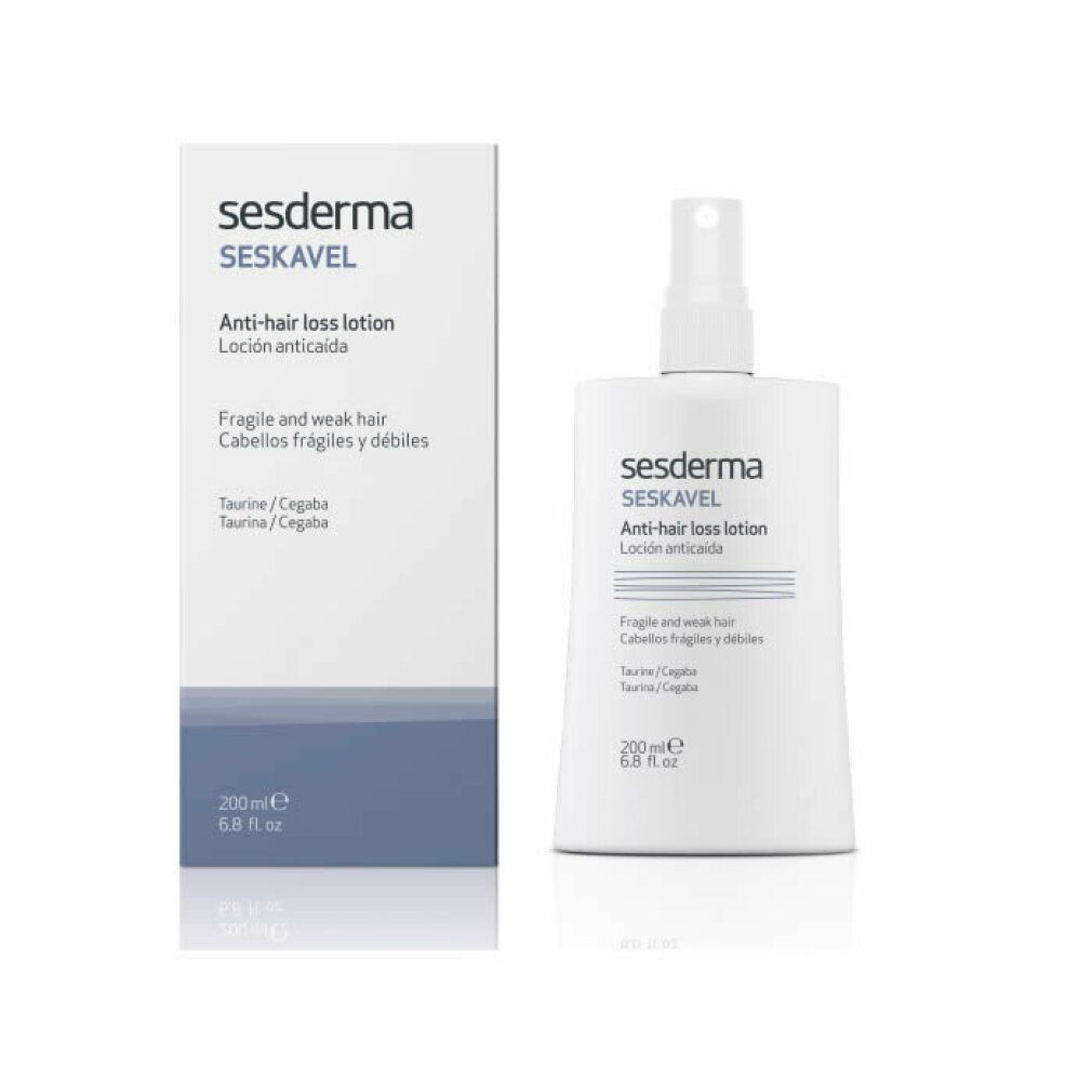 Weiße Flasche und Schachtel. Aufschrift: sesderma SESKAVEL Anti-Haarausfall Lotion. Für brüchiges und schwaches Haar. 200ml.