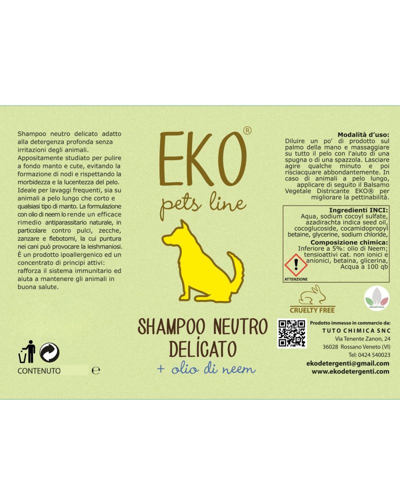 Shampoo neutro delicato Eko Pets Line per cani, con olio di Neem. L'etichetta verde mostra un cane giallo e testo in italiano. Fornisce dettagli sugli ingredienti, l'uso e i benefici per il pelo e la pelle del cane, con indicazioni specifiche.