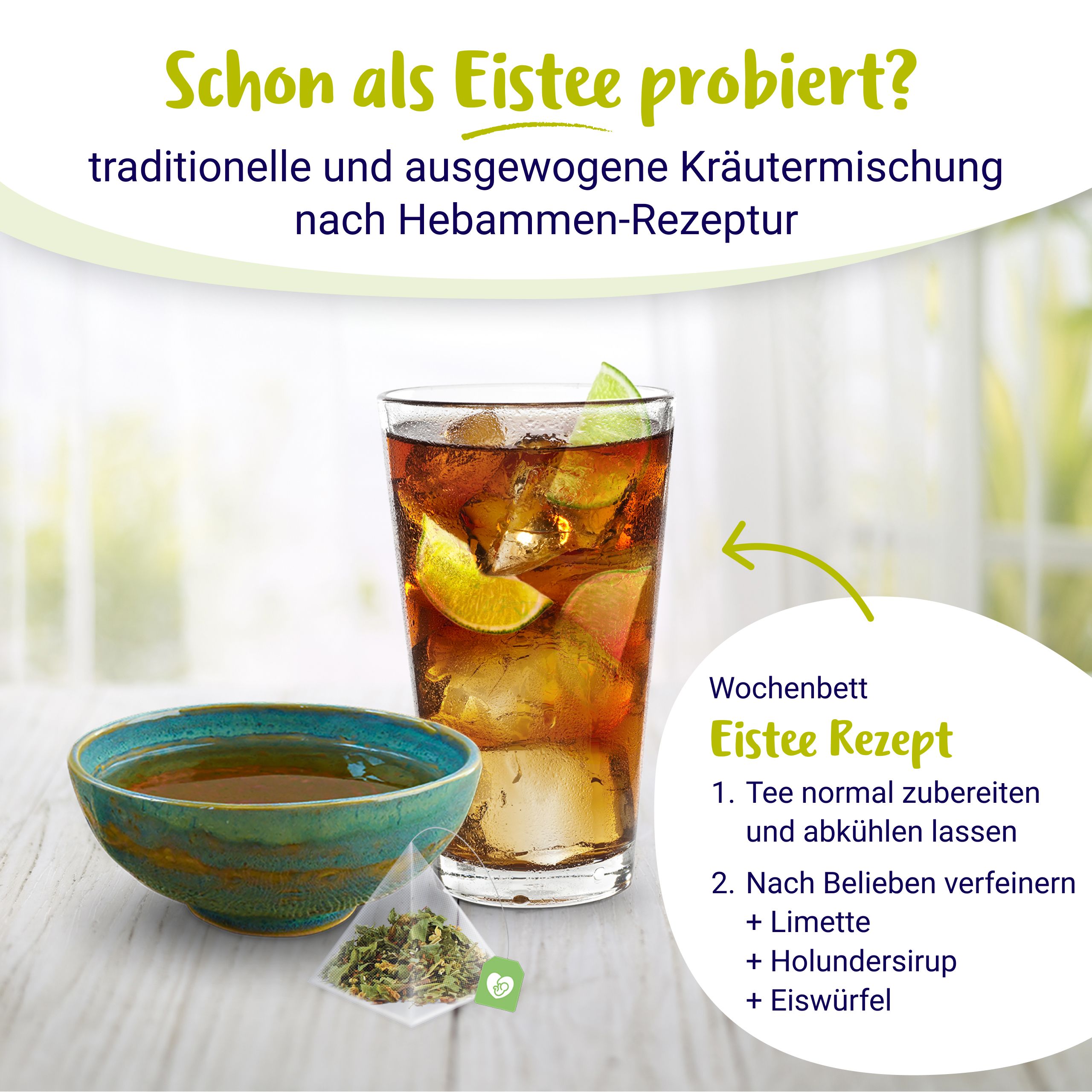 PregniVital Wochenbett BIO Kräutertee als Eistee zubereitet in einem Glas mit Eis und Zitrone.