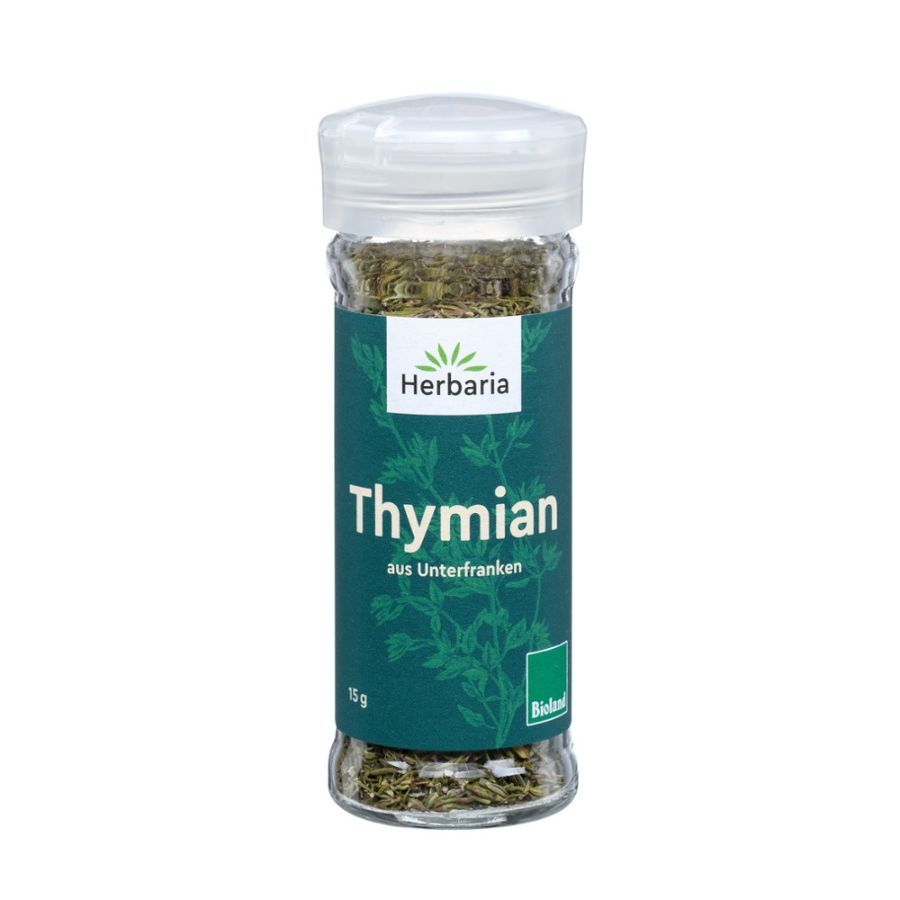 Glasflasche mit Thymian. Aufschrift: Herbaria, Thymian aus Unterfranken, Bio-Siegel.