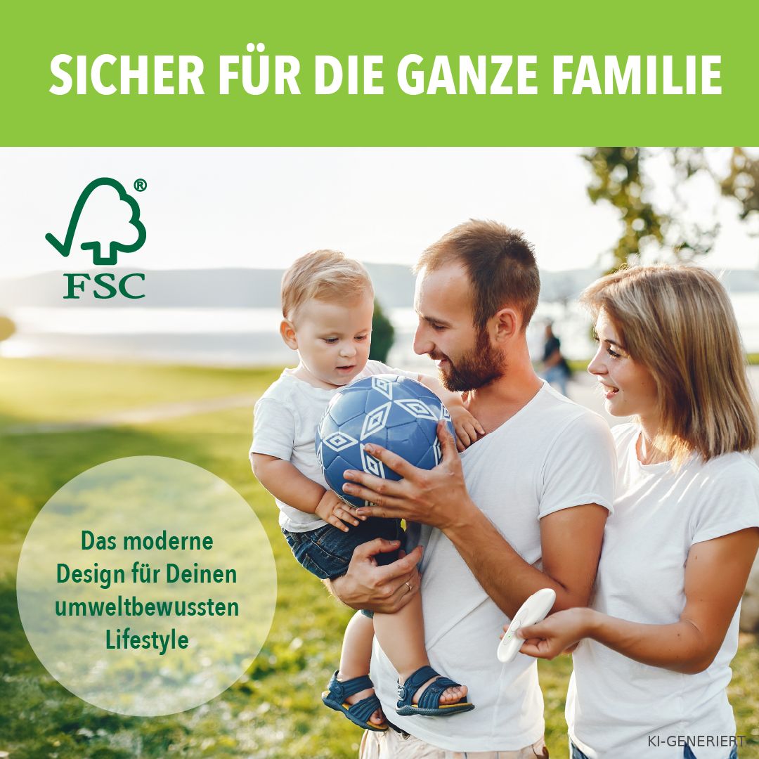 Familie im Freien, Kind hält blauen Ball, Mann hält weißen Insektenstichheiler.