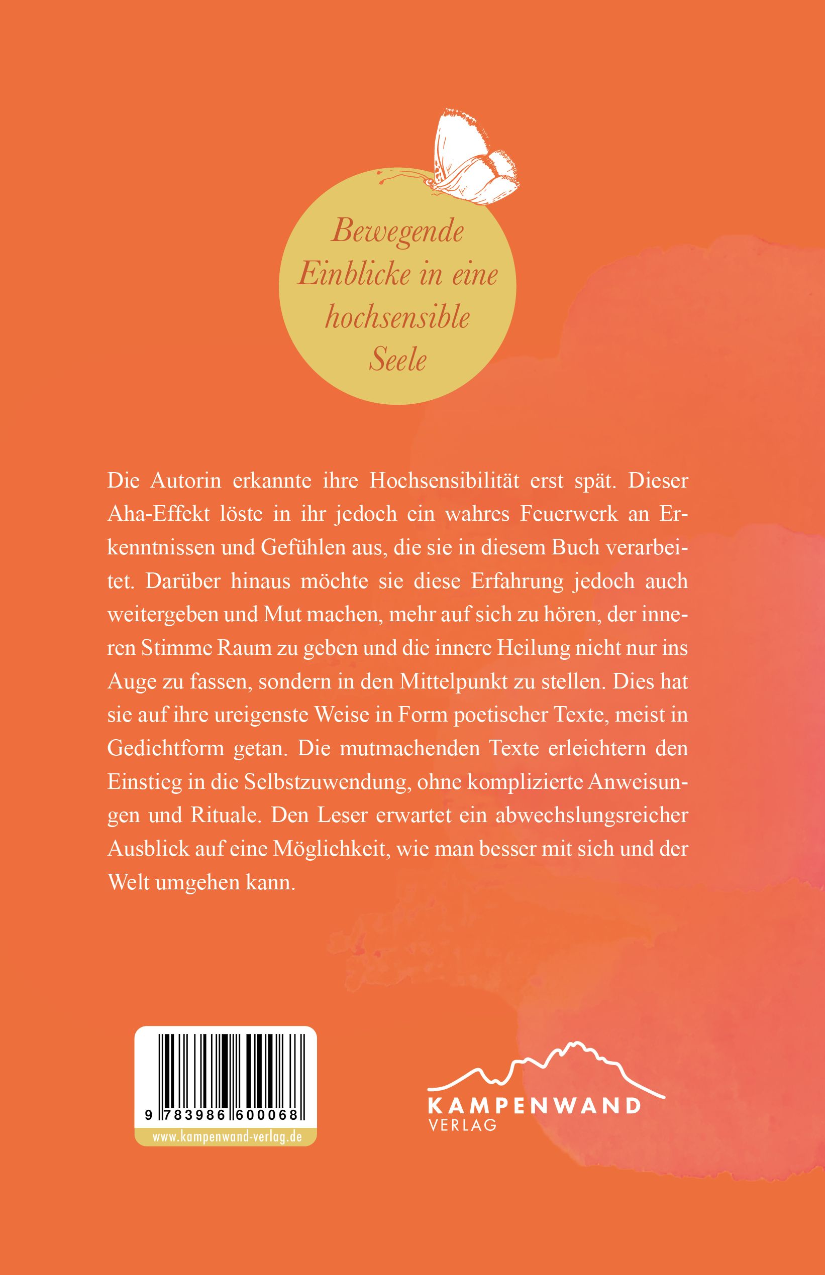 Buchrückseite "Notizen einer Seelenkriegerin". Text und Logo des Verlags. Farbverlauf Orange-Rosa. Schmetterling.