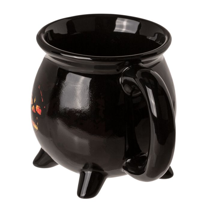 Tazza in ceramica nera con manico e tre piedi. Design teschio-fiamme. OOTB.
