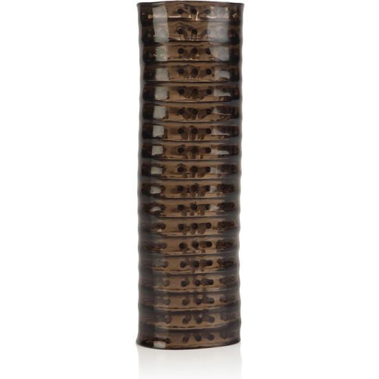 Zylindrisches Produkt mit geriffelter Oberfläche. Dunkelbraun. Auf weißem Hintergrund.