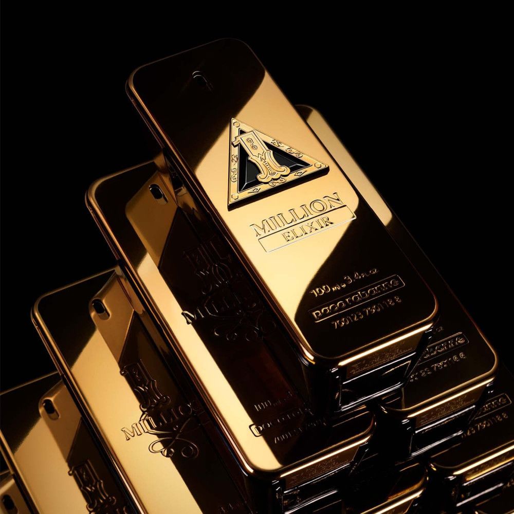 Mehrere goldene Flakons. Aufschrift: Million Elixir. Schwarzer Hintergrund.