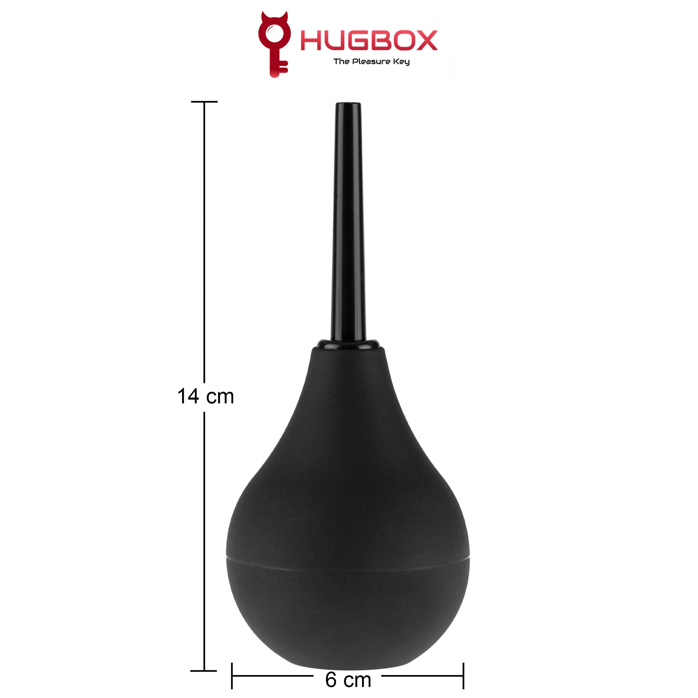 Schwarzer Irrigator, 14 cm hoch, 6 cm breit. HUGBOX-Logo. Konischer Aufsatz. Kugelform mit glatter Oberfläche.