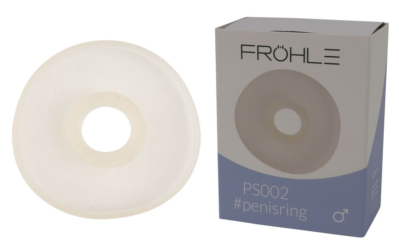 Weißliche Powermanschette mit zentraler Öffnung, neben Verpackung. Aufdruck: FRÖHLE, PS002, #penisring. Männliches Symbol.