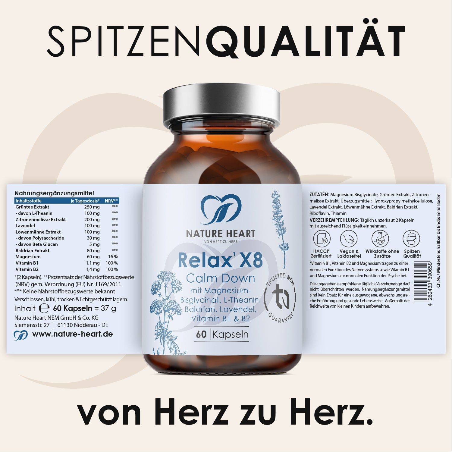 Flasche Relax X8 mit geöffnetem Etikett. Aufschrift: Calm Down, 60 Kapseln. Logo: Herz. Zutatenliste, Nährwertangaben.