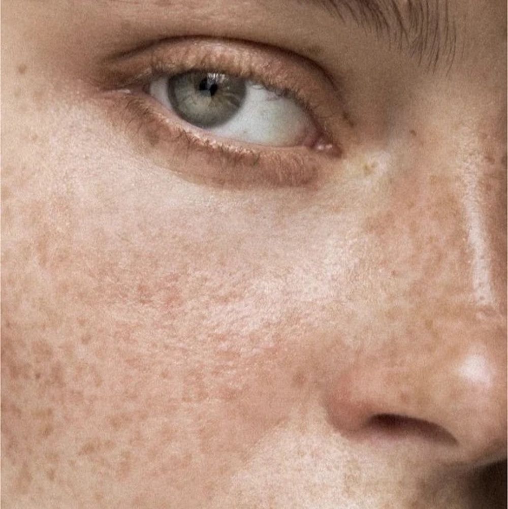 Zero Skin Hauttonausgleichendes Serum, aufhellend ausgleichend für Pigmentflecken