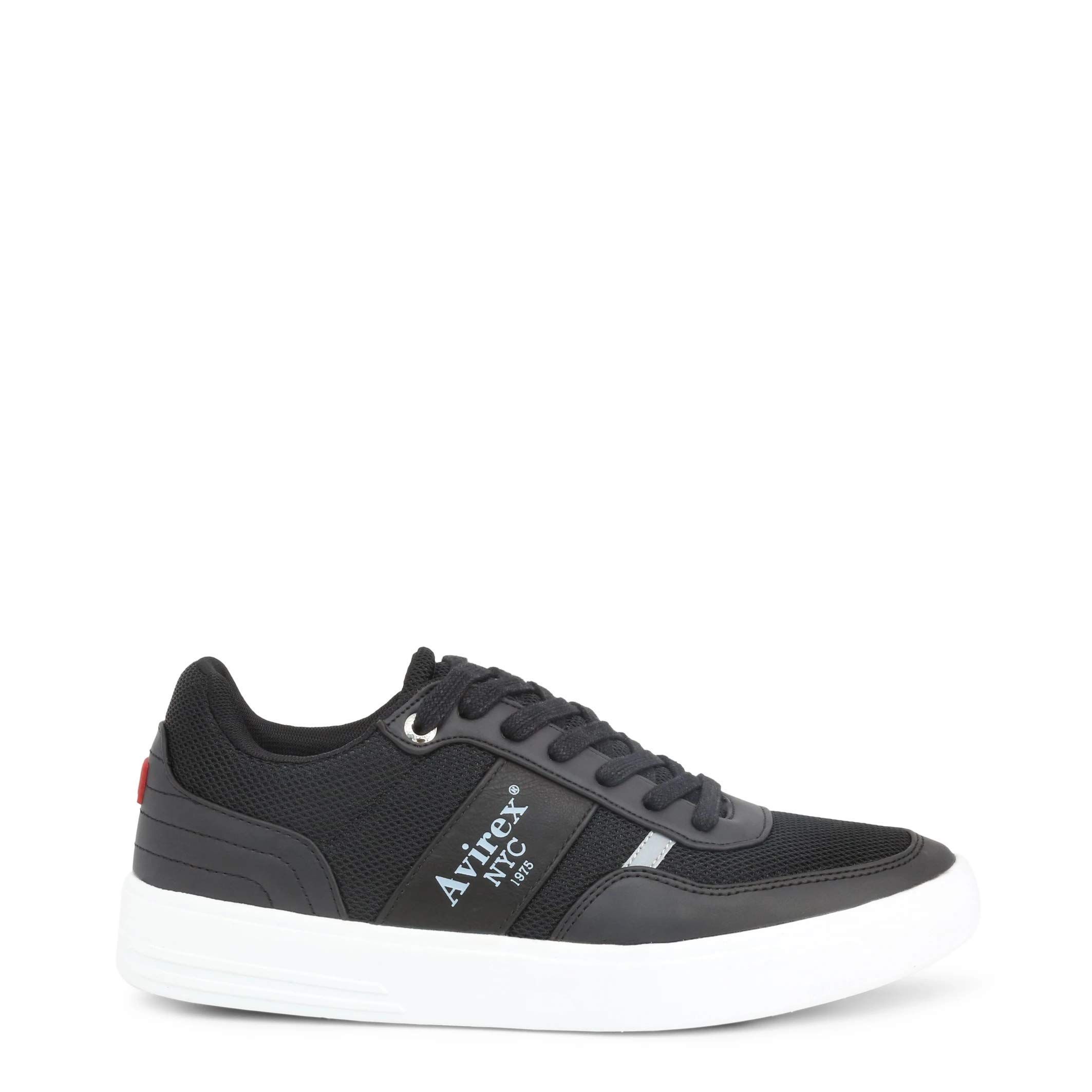 Schwarzer Sneaker mit braunem Streifen und Aufschrift Aviirex NYC. Rote Akzente. Schnürsenkel.
