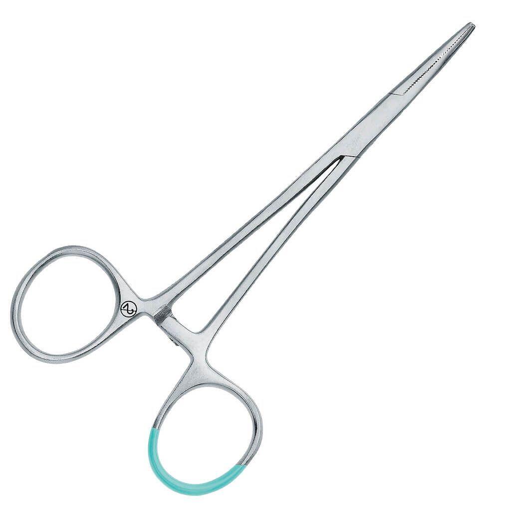 Chirurgische Klemme, Metall, gebogen. Griffe mit grünen Ringen. Anatomische Form. Ansicht von oben.