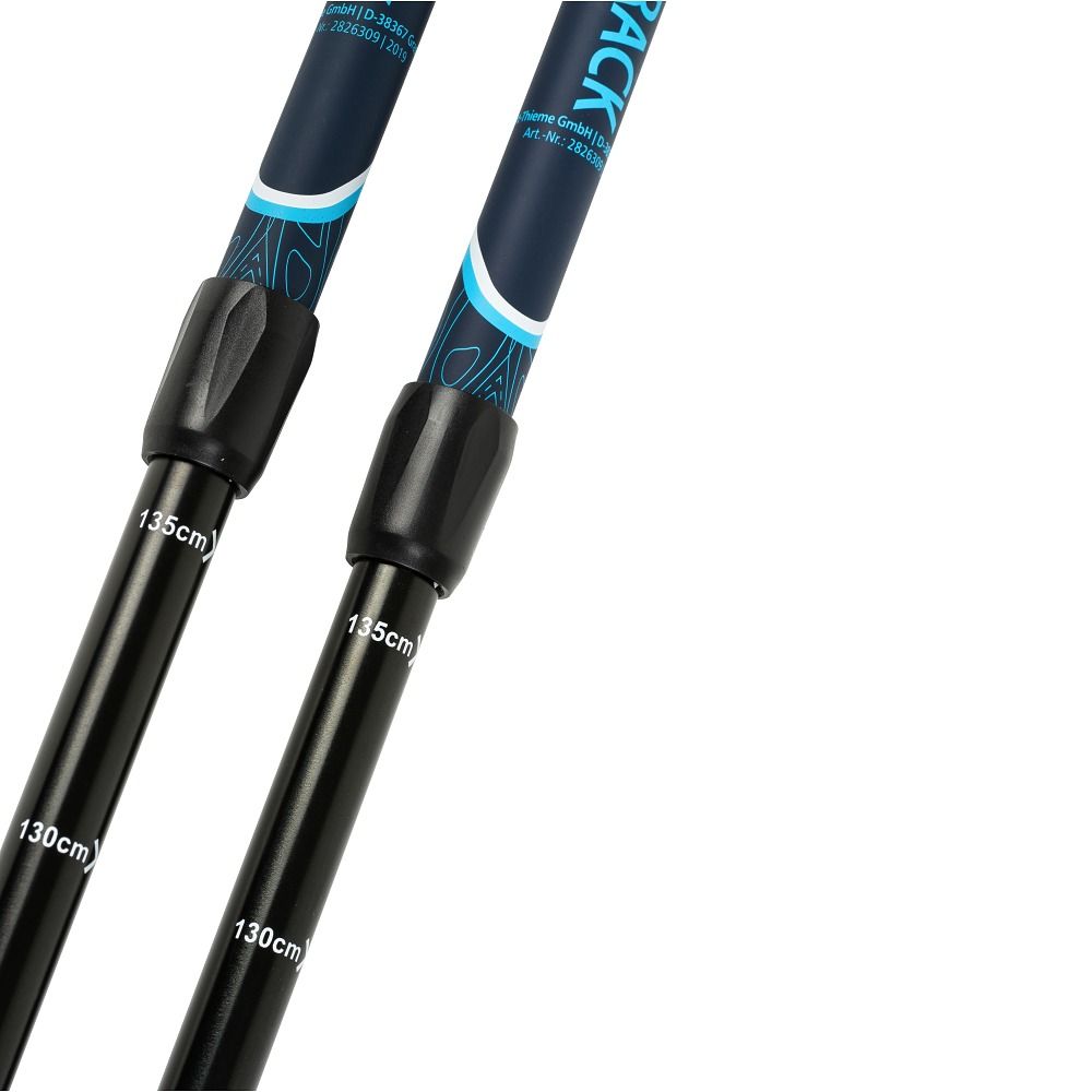 Nahaufnahme von zwei Nordic Walking Stöcken. Längenmarkierungen 130cm und 135cm. Schwarzer Schaft.