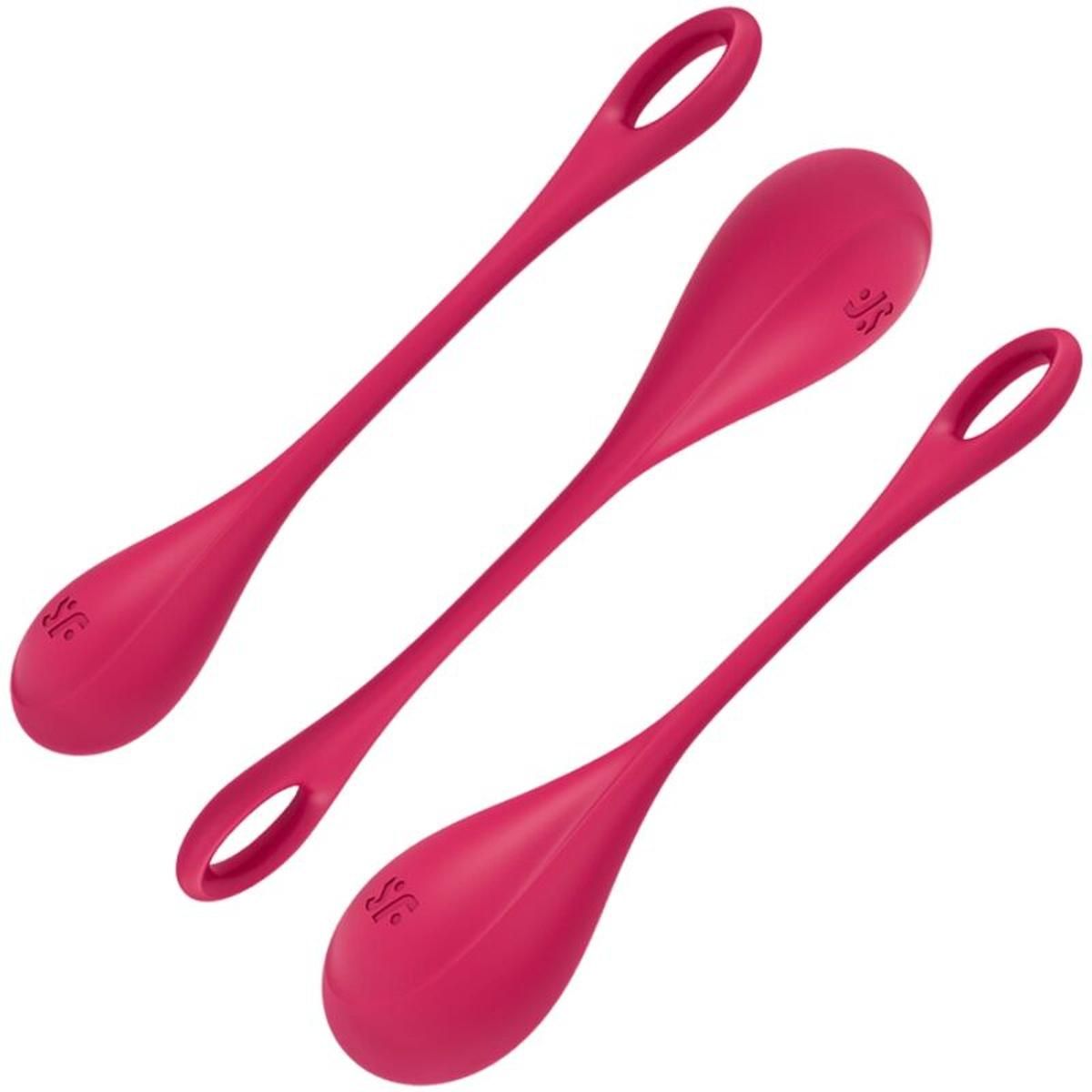 Drei rosafarbene Kegel aus Silikon mit Schlaufe. Auf jedem ist ein Logo eingeprägt.