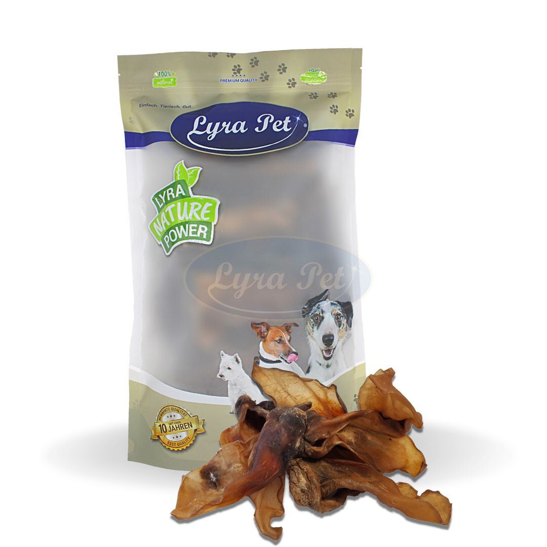Beutel mit Rinderohren. Marke Lyra Pet. Sichtbare Ohren liegen vor dem Beutel. Aufschrift: Lyra Nature Power.