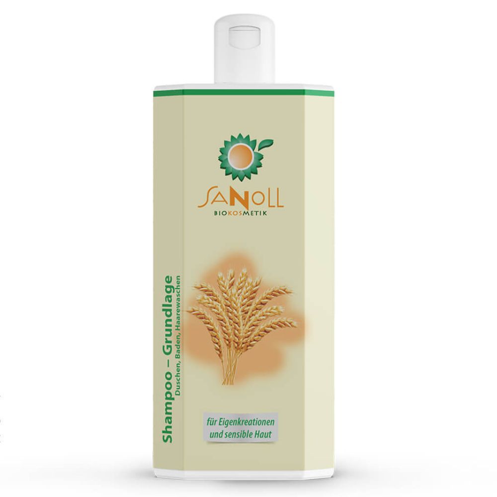 Beige Shampoo-Flasche mit grünem Deckel. Aufschrift: SANOLL Biokosmetik, Shampoo-Grundlage. Abbildung von Getreideähren.