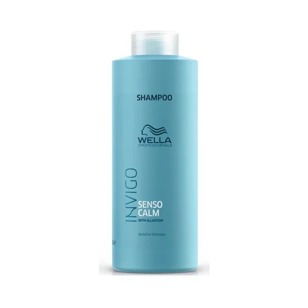 Hellblaue Shampoo-Flasche. Aufschrift: SHAMPOO, WELLA PROFESSIONALS, INVIGO, SENSO CALM, WITH ALLANTOIN. Für empfindliche Kopfhaut.