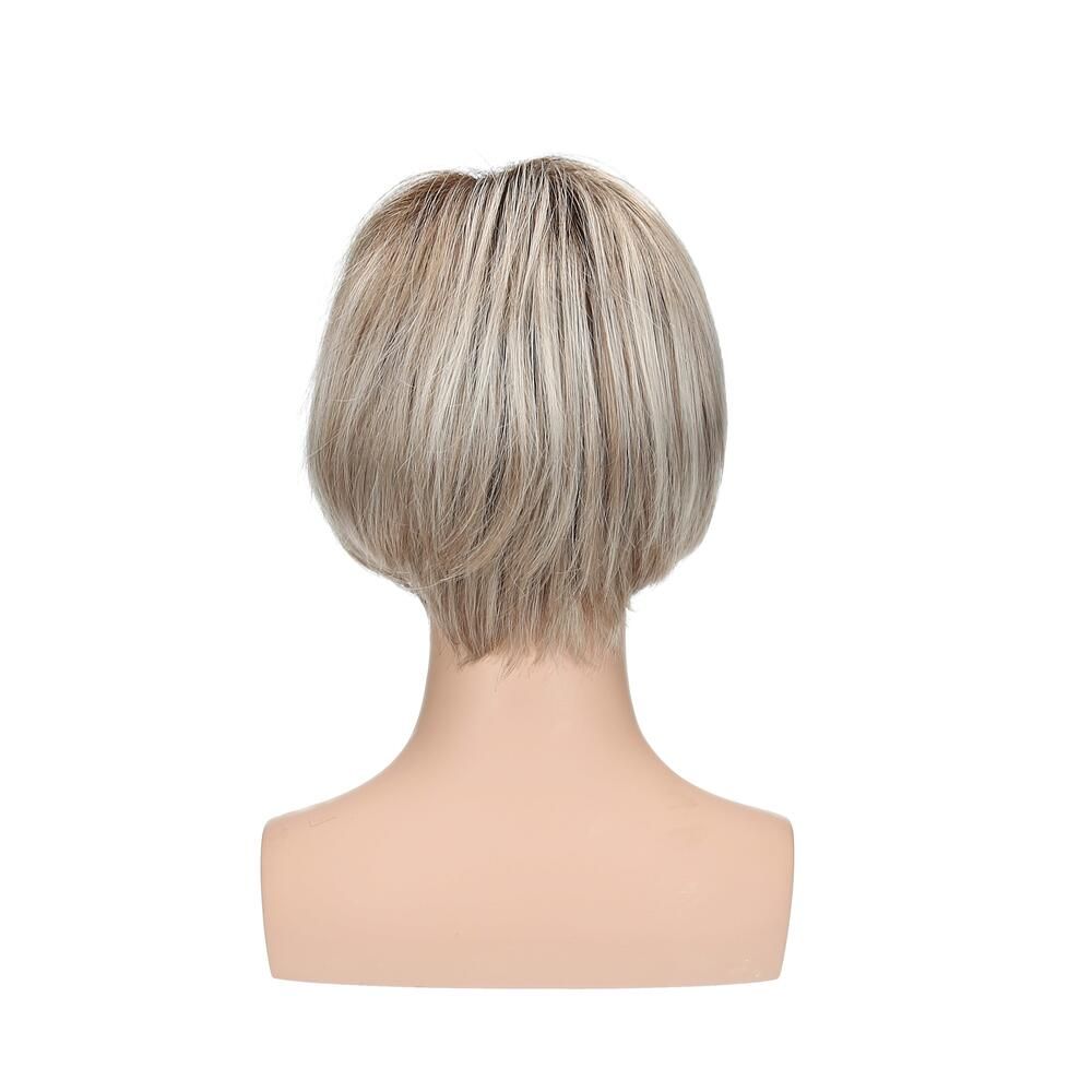Perücke Alicia, blondiertes Haar, auf einem Schaufensterkopf. Rückansicht.