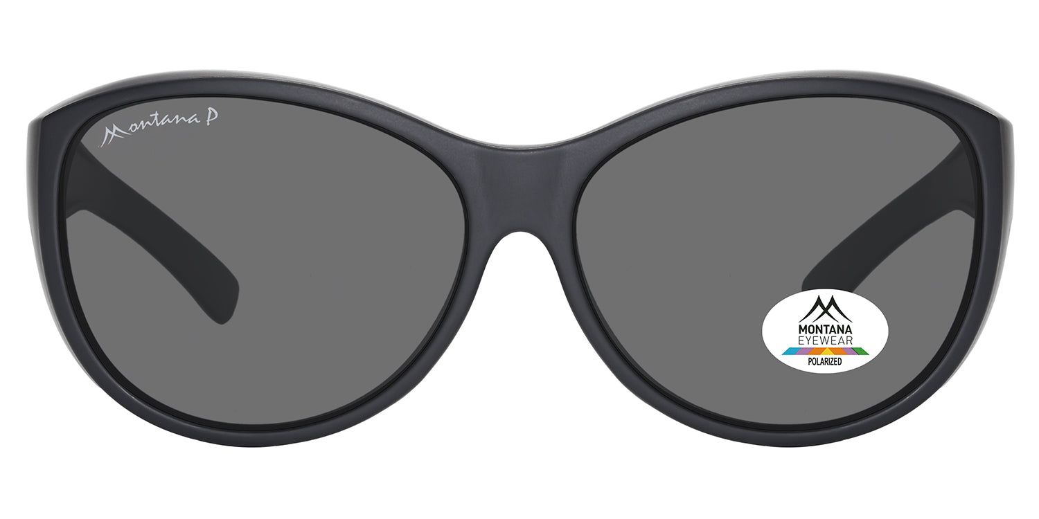 Schwarze Sonnen-Überbrille mit grauen Gläsern. Montana Eyewear Logo auf dem Bügel und Glas. Polarisierte Gläser.