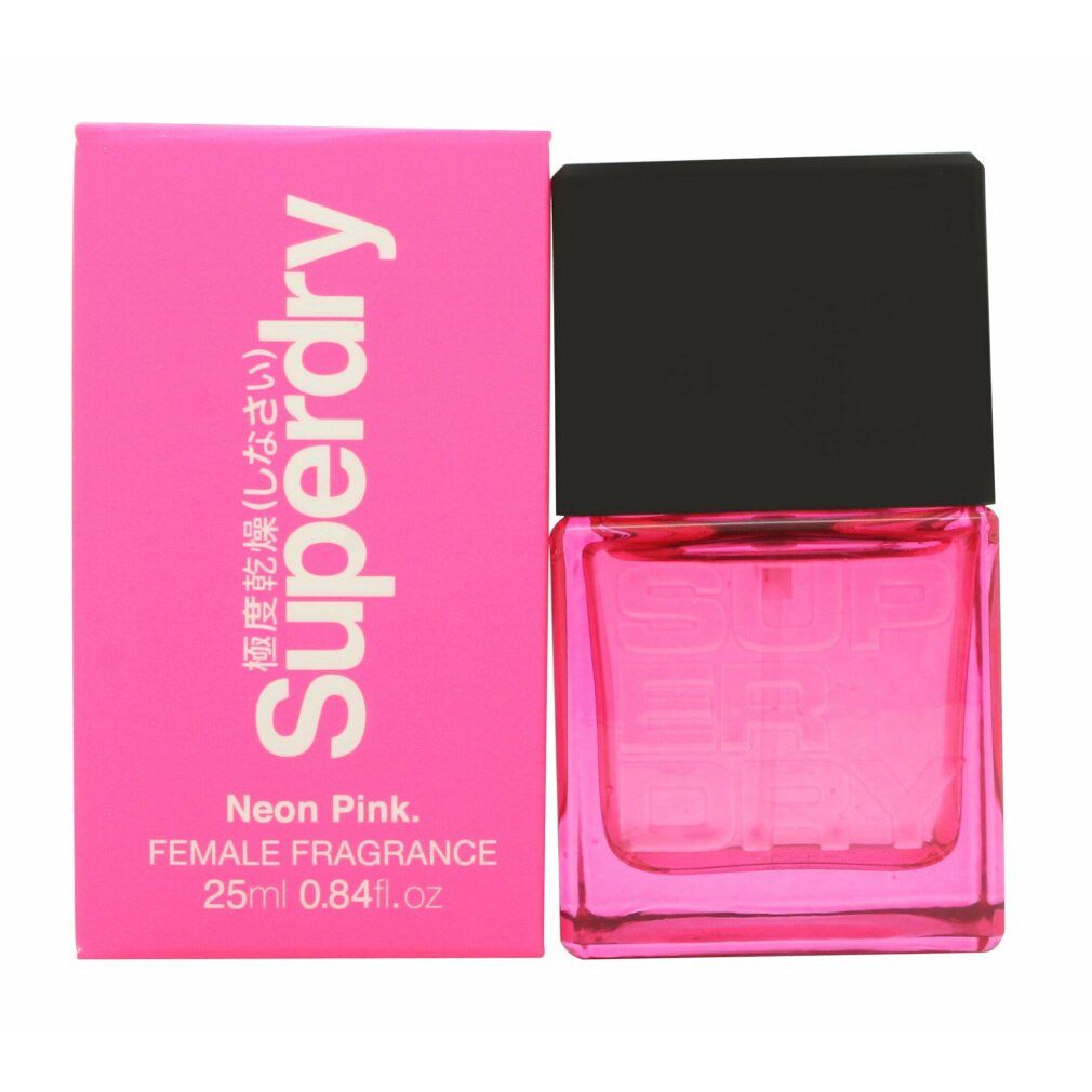 Neonpinkfarbenes Eau de Cologne von Superdry. Rosa Flakon mit schwarzem Deckel und rosa Verpackung mit weißem Schriftzug.