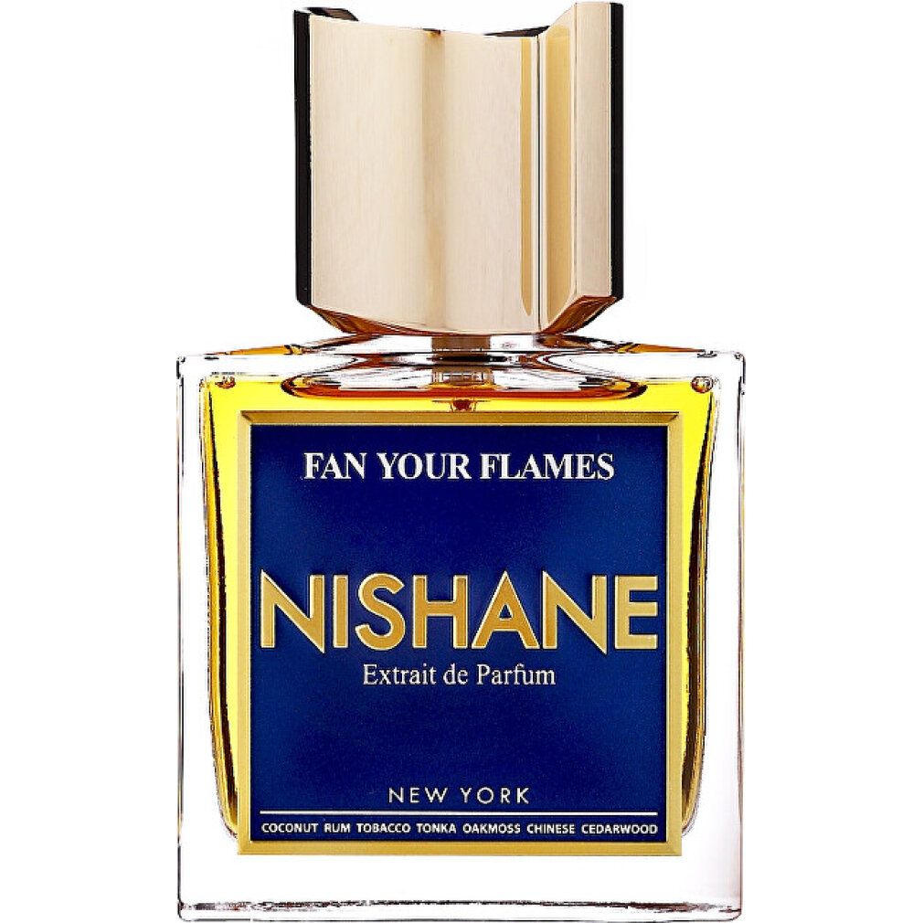 Quadratischer Flakon mit goldfarbenem Verschluss. Aufschrift: NISHANE, FAN YOUR FLAMES, Extrait de Parfum. Blaue Plakette.