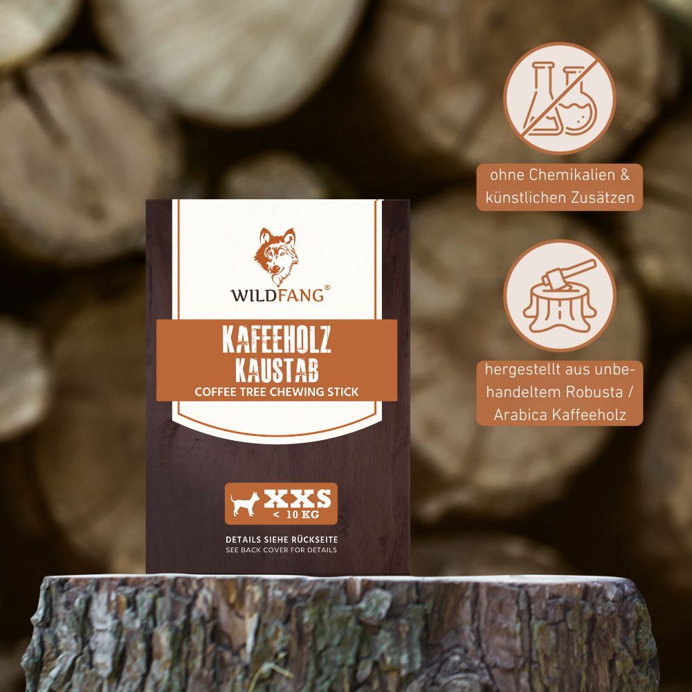 Verpackung mit Kaustab. Text: ohne Chemikalien & künstliche Zusätze, hergestellt aus unbehandeltem Robusta/Arabica Kaffeeholz.