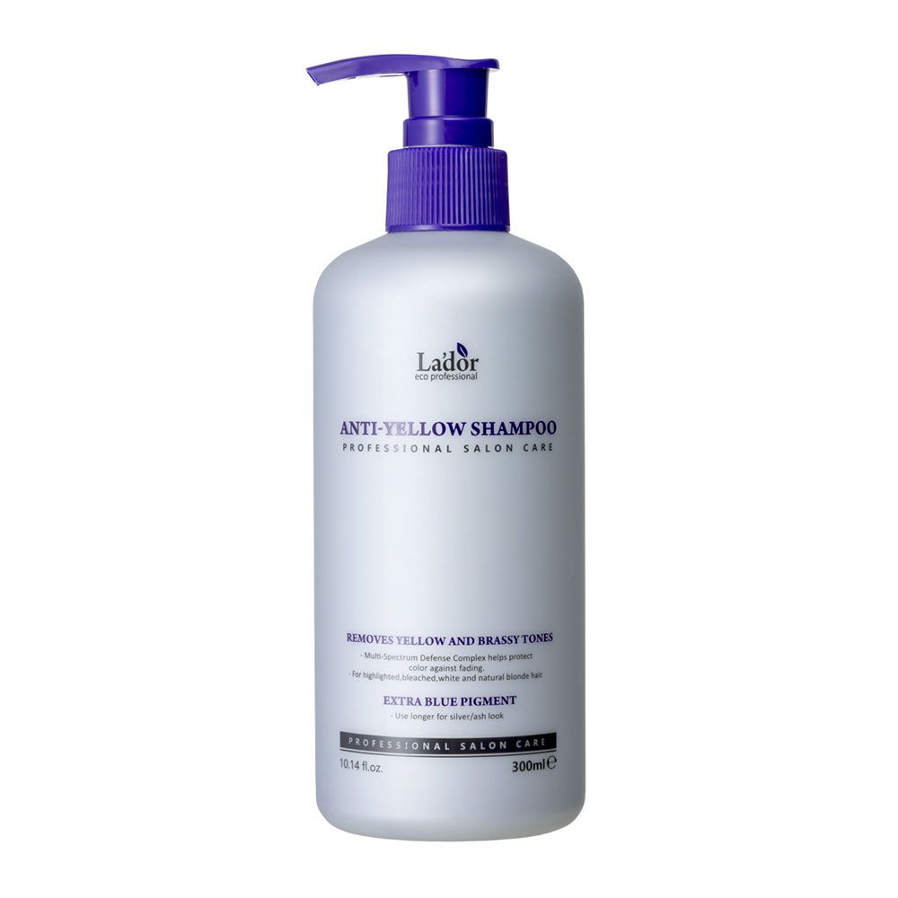 LADOR Anti-Yellow Shampoo in einer weißen Pumpflasche mit lila Akzenten. 300ml.