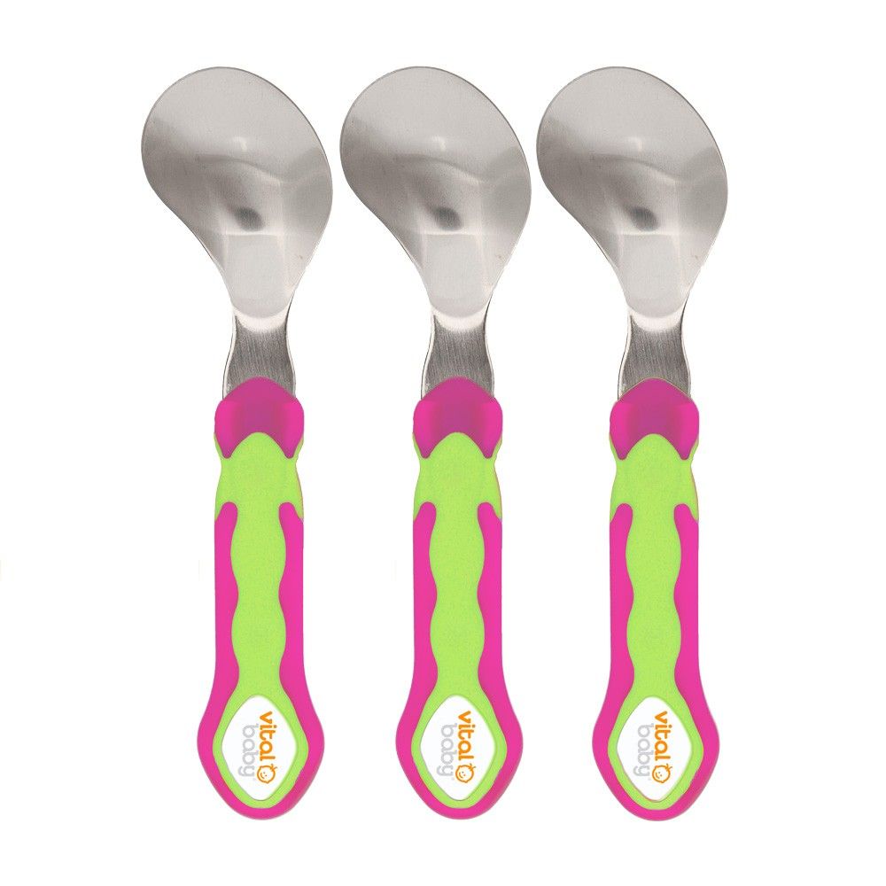 Drei Baby-Edelstahl-Löffel mit pink-grünen Griffen. Auf den Griffen steht "vital Q baby".