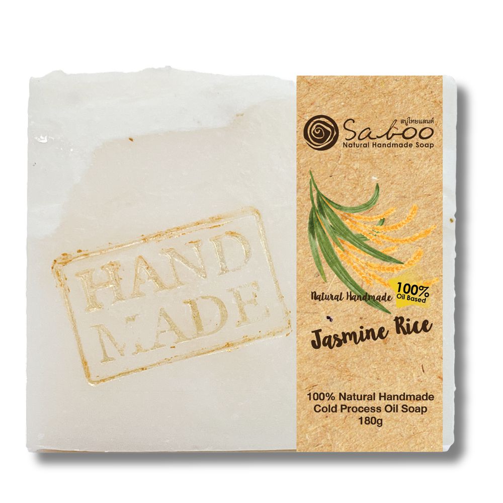 Rechteckige Seife mit Stempel "HAND MADE" und Etikett "SABOO Jasminreis". Naturseife, 100% kaltgepresst.