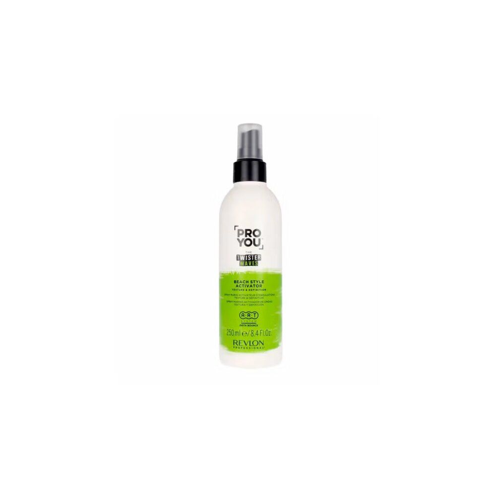 Weiß-grüne Flasche mit schwarzem Sprühkopf. Text: Pro You The Twister Waves, Beach Style Activator, Revlon Professional.