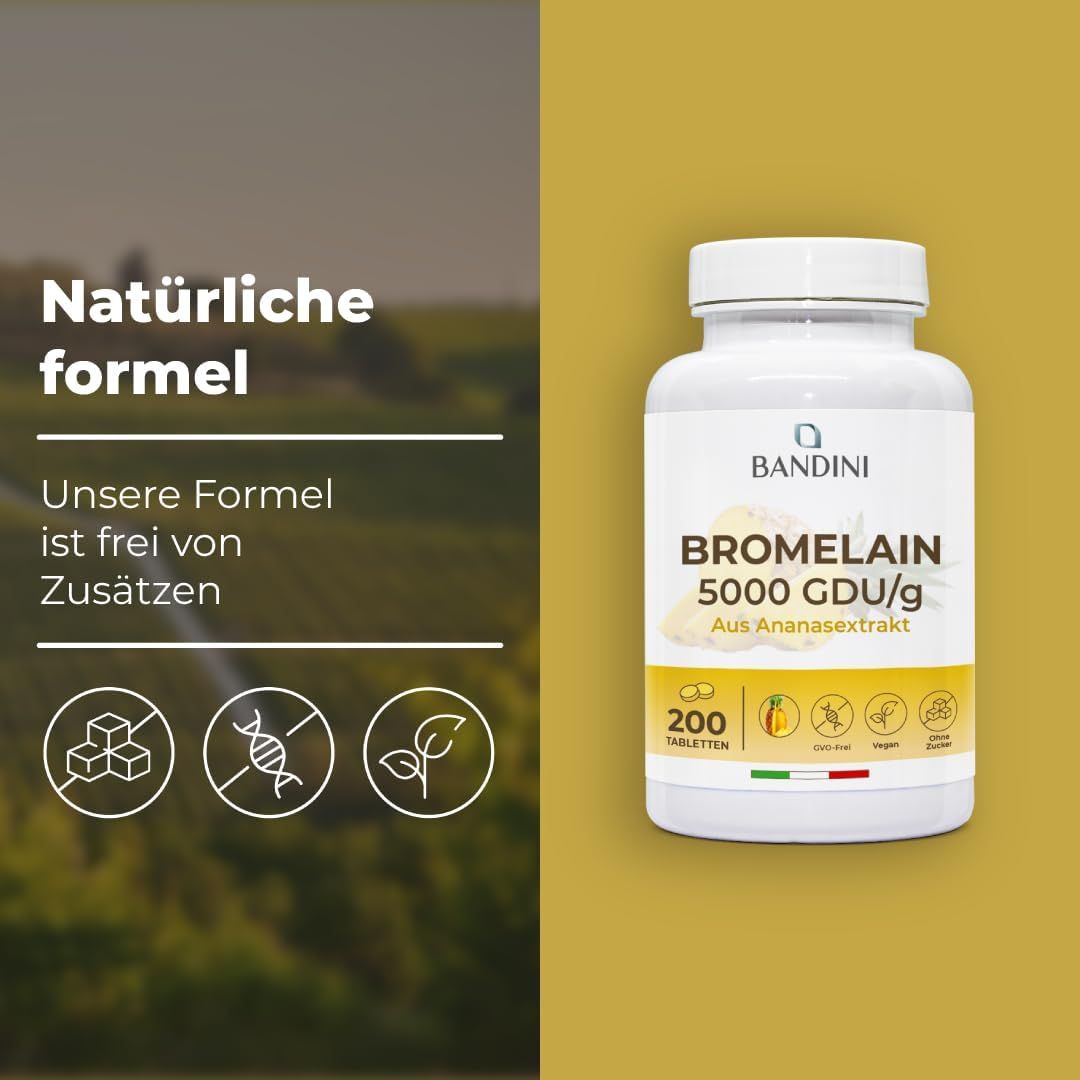 Weiße Flasche Bandini Bromelain Tabletten. Aufschrift: Bromelain 5000 GDU/g. Text: Natürliche Formel. Frei von Zusätzen. Icons.