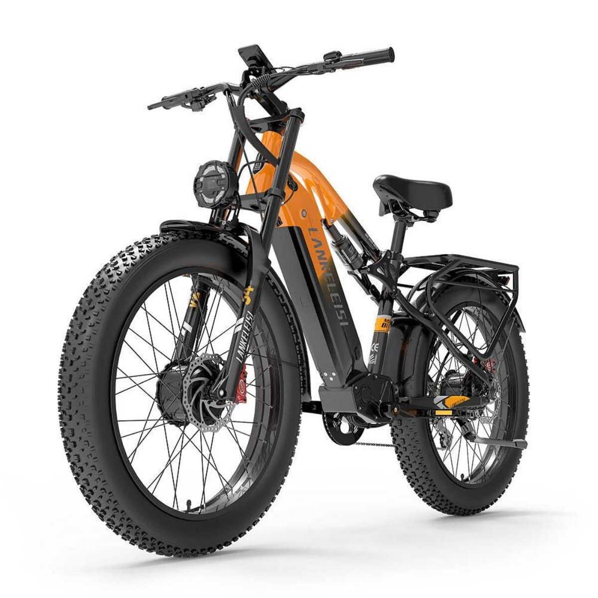 Schwarzes E-Bike mit orangefarbenem Rahmen. Dicke Reifen, Frontscheinwerfer, Gepäckträger. Auf dem Rahmen steht LANKELEISI.