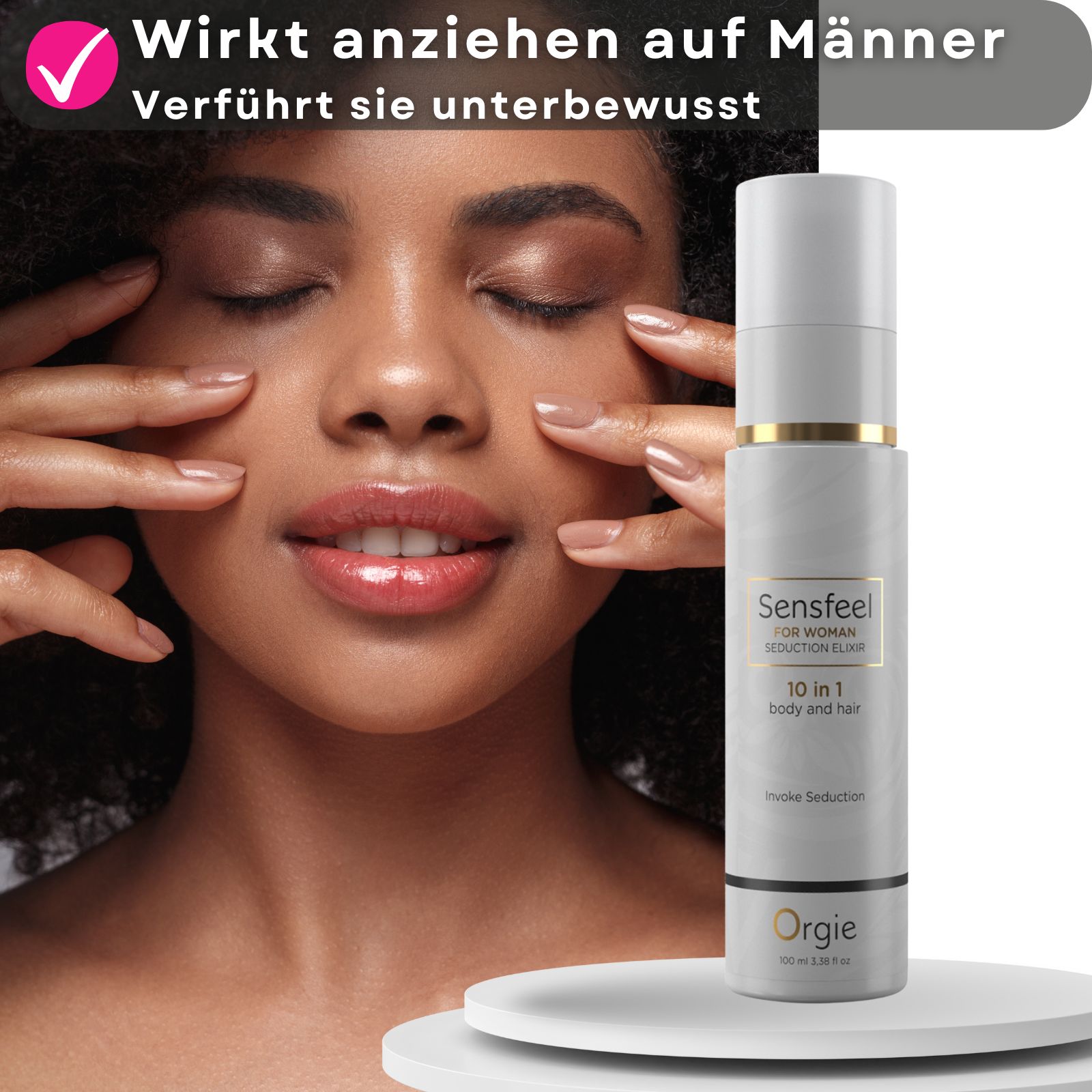 Produkt Sensfeel und Verpackung neben einer Frau. Text: Wirkt anziehend auf Männer, verführt sie unterbewusst.