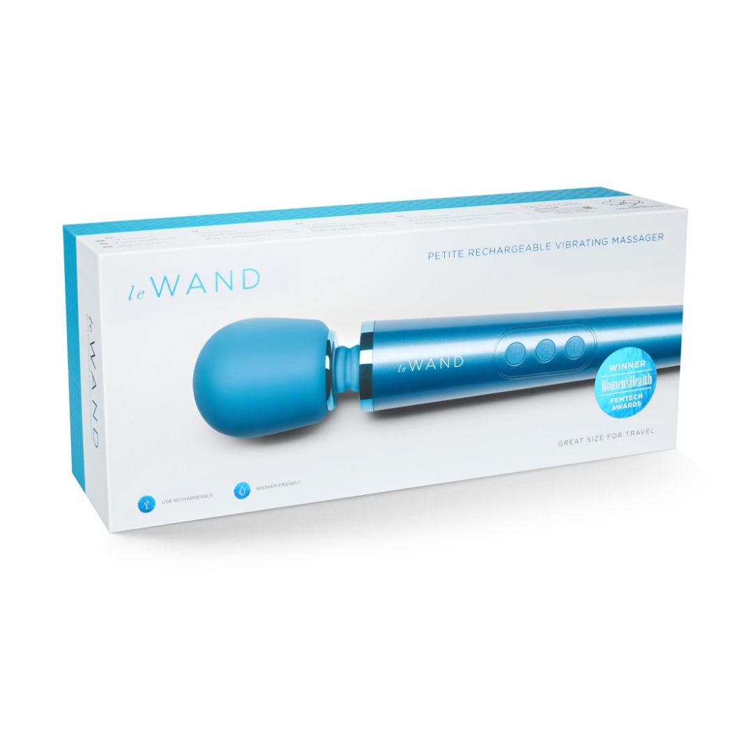 Massagestab Petite | 6 Vibrationsmodi mit je 10 Geschwindigkeiten, USB | le Wand