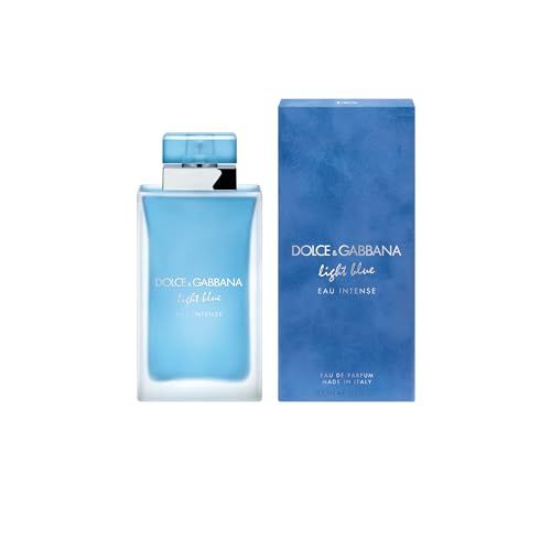 Dolce & Gabbana Light Blue Eau Intense Flakon und Verpackung. Hellblaues Flakon neben einer hellblauen Schachtel mit Logo.
