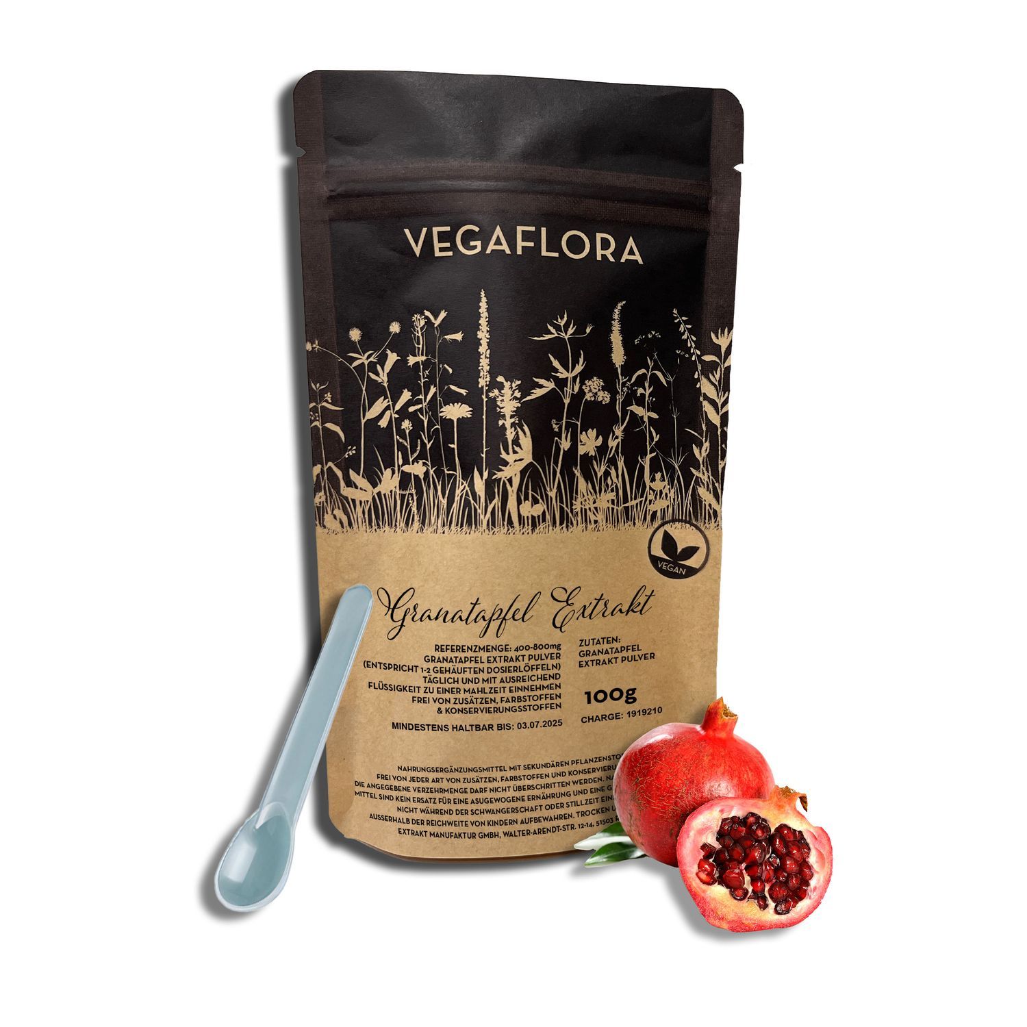 Braune Standbeutel mit schwarzem Oberteil. Aufschrift: VEGAFLORA, Granatapfel Extrakt, 100g. Mit Löffel und aufgeschnittener Granatapfel.