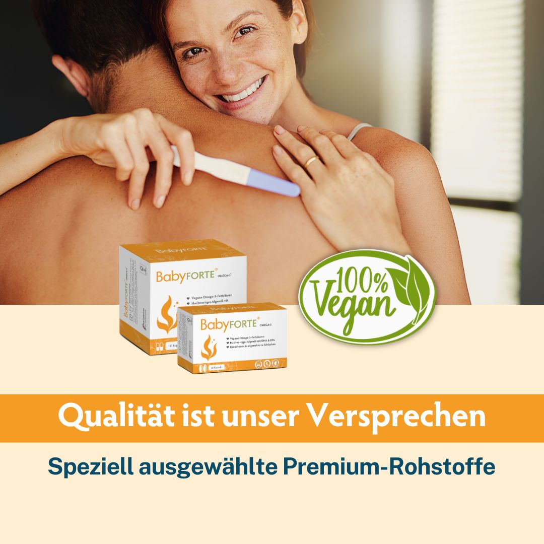 BabyFORTE Omega-3 Kartons. 100% vegan Siegel. Paar umarmt sich, hält Schwangerschaftstest.