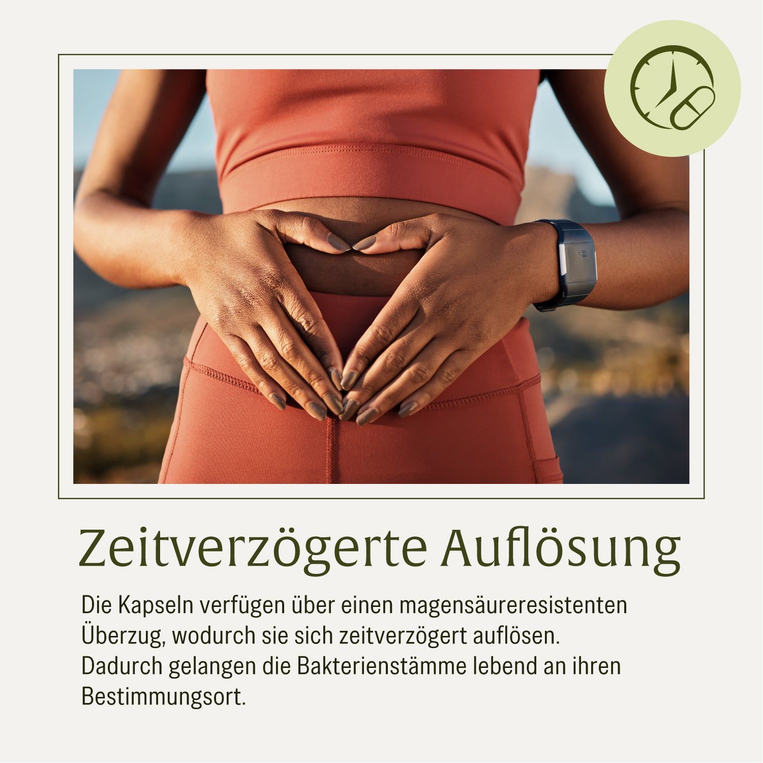 Frau formt Herz über Bauch. Zeitverzögerte Auflösung von Kapseln.