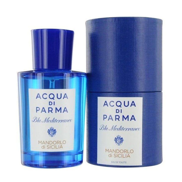 Blaues Parfümflakon und Verpackung. Aufschrift: ACQUA DI PARMA Blu Mediterraneo Mandorlo di Sicilia.