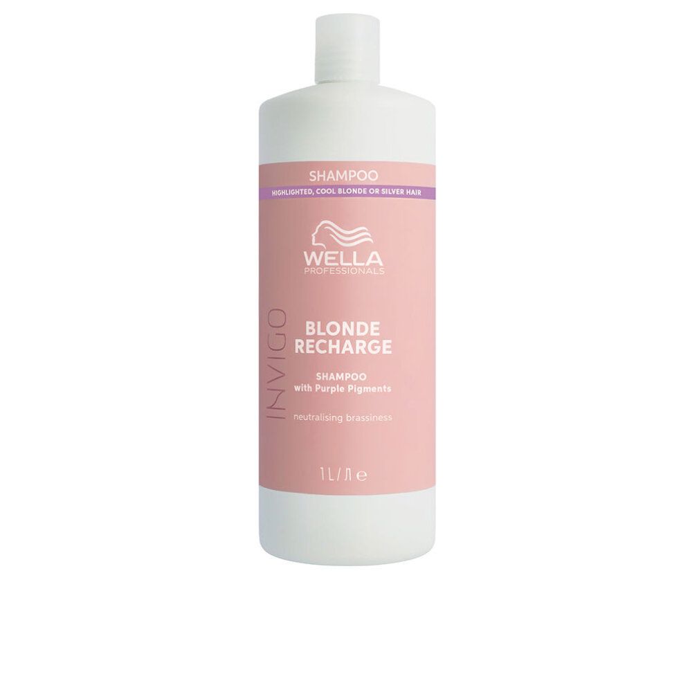 Flasche Wella Invigo Blonde Recharge Shampoo. Rosa Etikett mit Produktinformationen und Logo. 1L.