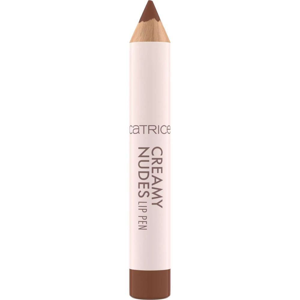 Lippenstiftstift von Catrice. Weißer Stift mit brauner Spitze und Boden. Aufschrift: Creamy Nudes Lip Pen.