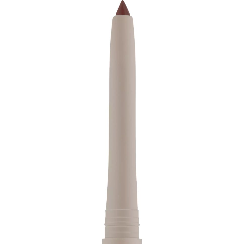 Nahaufnahme eines Eyeliner-Stifts. Beige Hülse mit brauner Mine. Spitze des Stifts ist sichtbar.