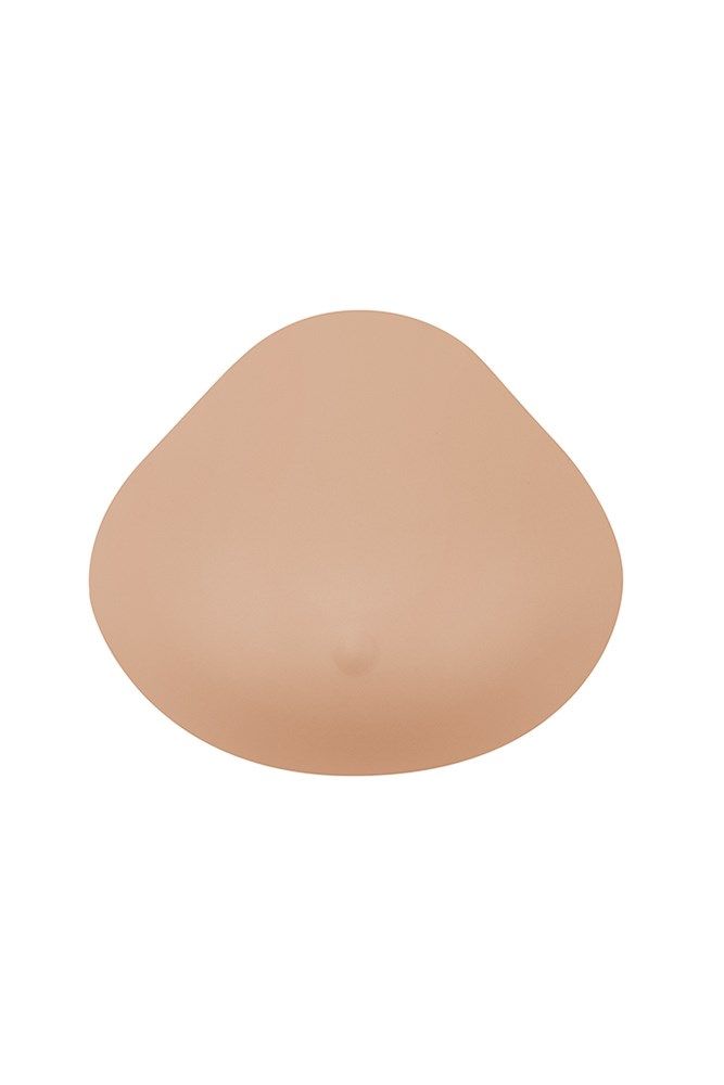Hautfarbene Brustepithese aus Silikon. Tropfenförmig. Glatte Oberfläche.