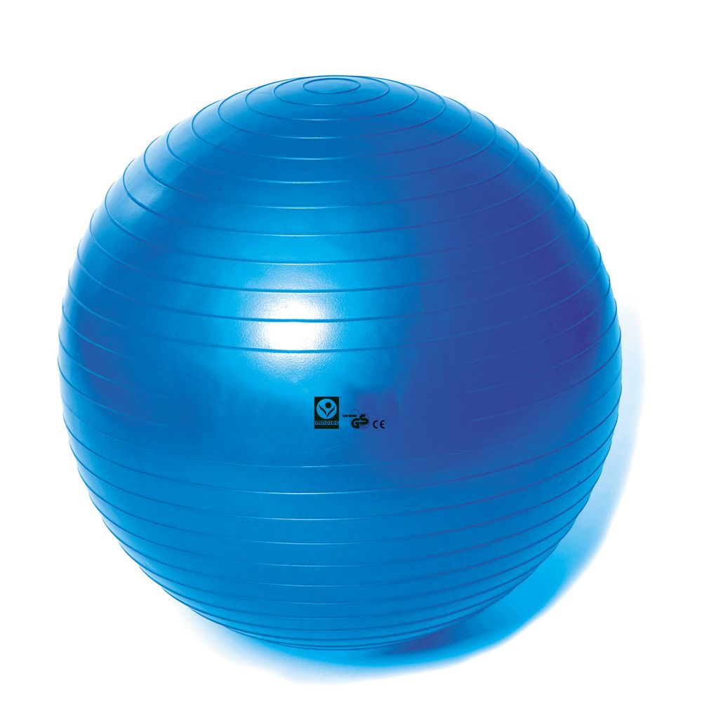 Blauer Gymnastikball. Runde Form mit umlaufenden Rillen. Logo und Zertifizierungen auf der Oberfläche.
