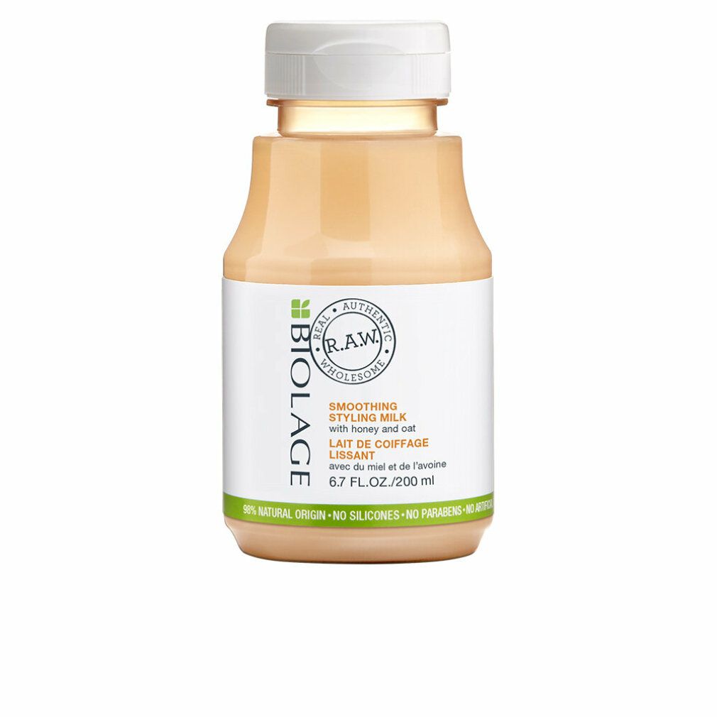 Beige Flasche mit weißem Deckel. Aufschrift: Biolage R.A.W. Smoothing Styling Milk. Etikett mit Text und Logo.