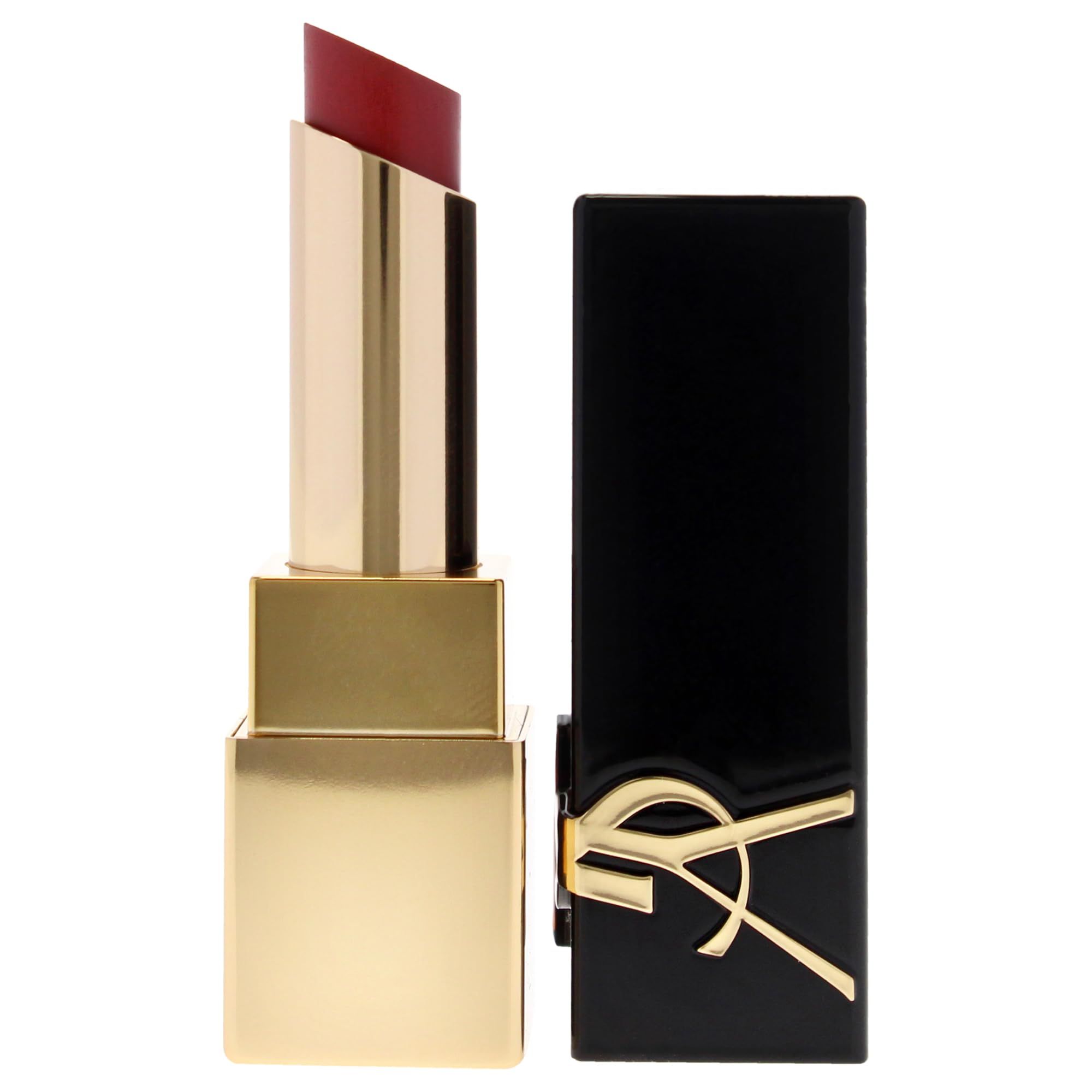 Lippenstift, goldfarbenes Gehäuse, schwarze Kappe mit Logo. Produktname und Marke nicht vollständig sichtbar.
