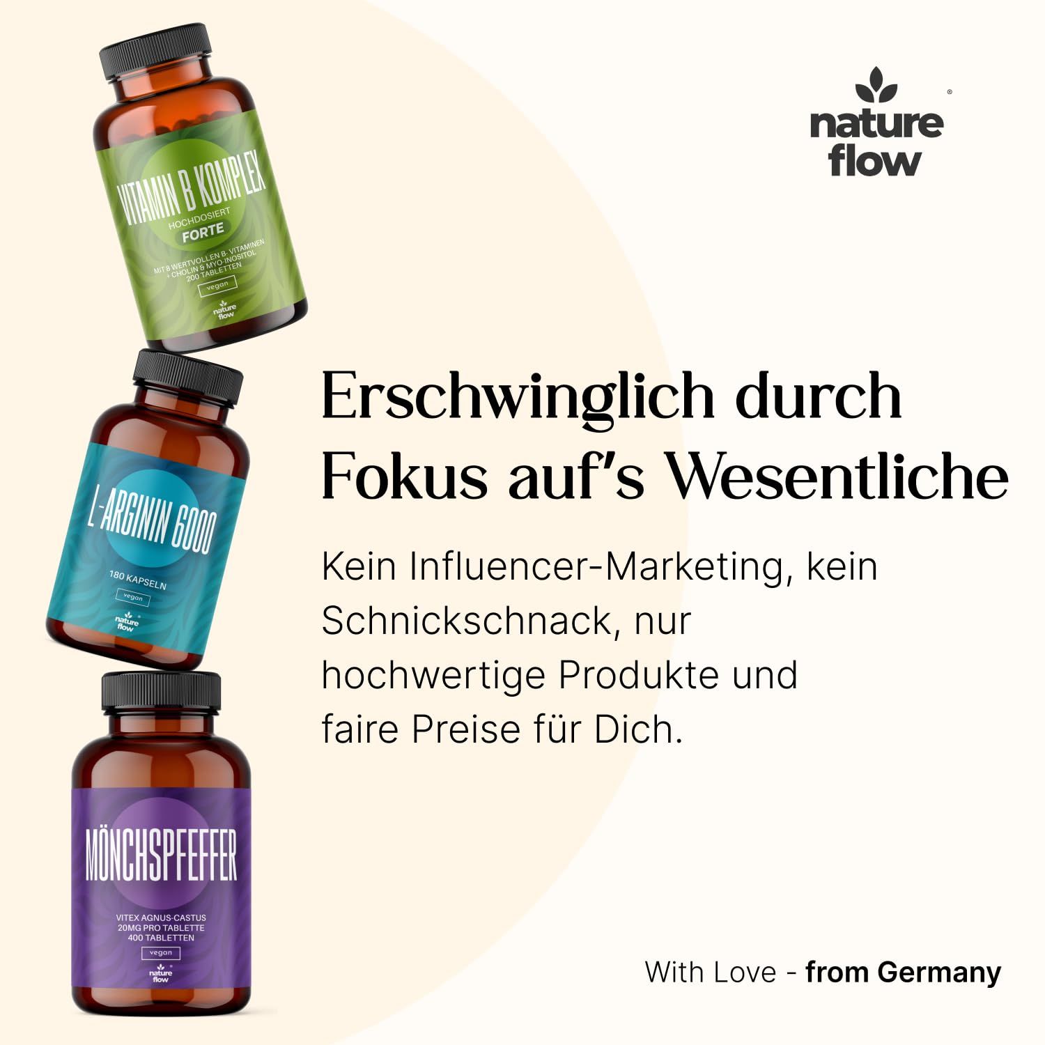 Drei Flaschen mit Etiketten. Aufschrift: Vitamin B Komplex, L-Arginin, Mönchspfeffer. Logo: Nature Flow.