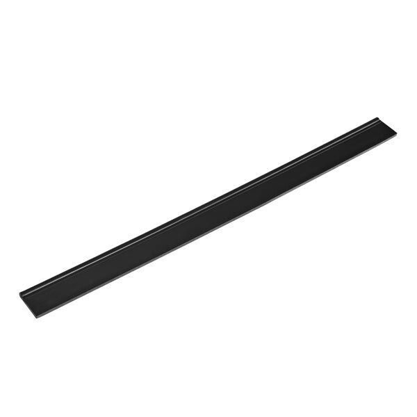 Schwarze Abziehlippe. Längliche Form. Auf weißem Hintergrund. Perspektivische Ansicht.