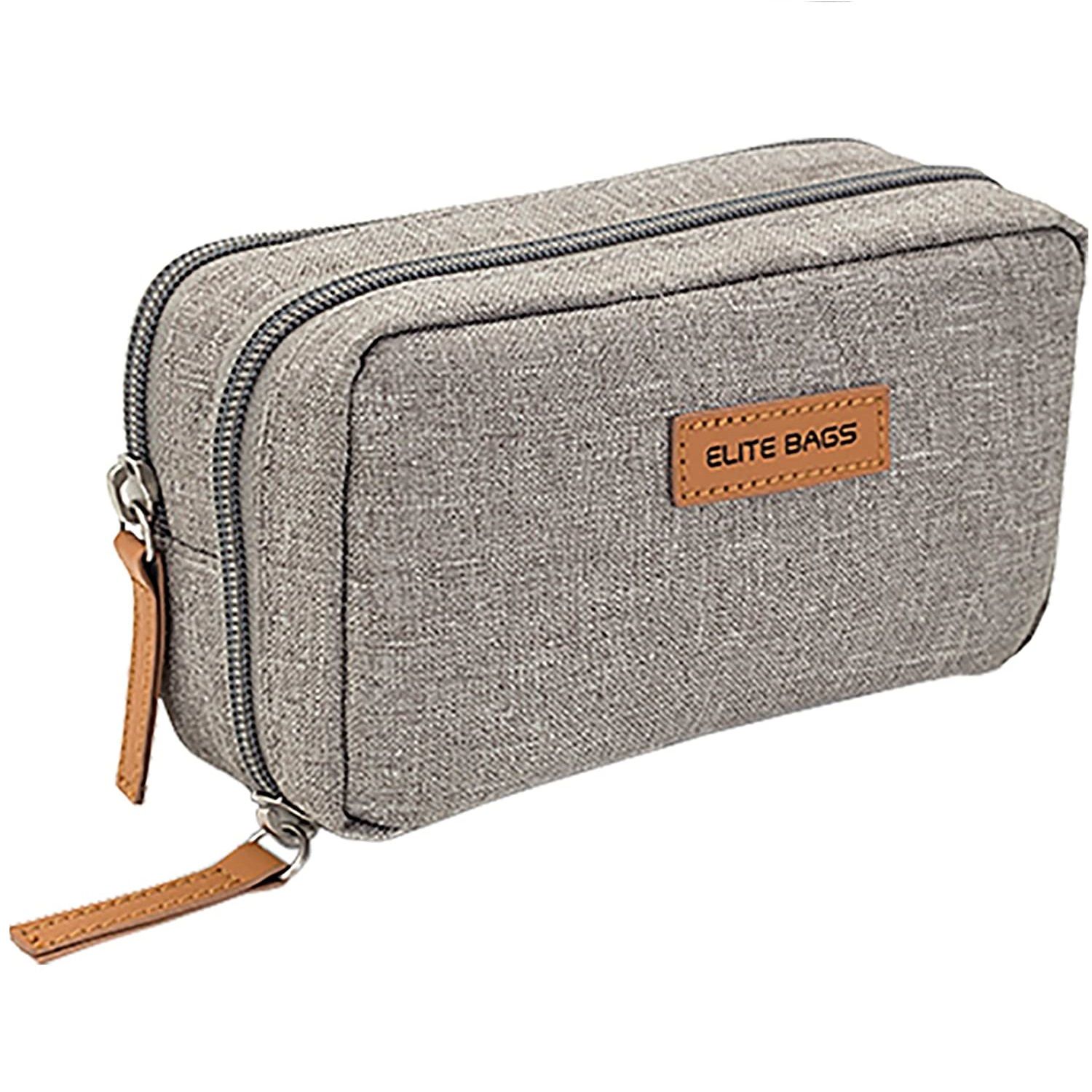 Graue, rechteckige Tasche mit Reißverschluss und braunem Lederetikett mit "ELITE BAGS".